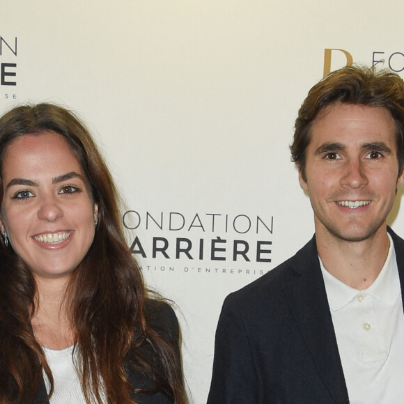Anouchka Delon et son compagnon Julien Dereims - Remise du prix de La Fondation Barrière pour la pièce "Skorpios Au Loin" au théâtre des Bouffes-Parisiens à Paris, France, le 18 octobre 2018. © Coadic Guirec/Bestimage 