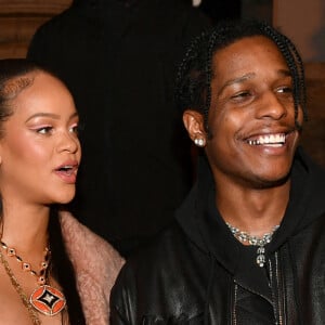 Rihanna (enceinte) et son compagnon ASAP Rocky - Défilé Off-White femme automne/hiver 2022-2023 à Paris. Le 28 février 2022. © Veeren / Christophe Clovis / Bestimage