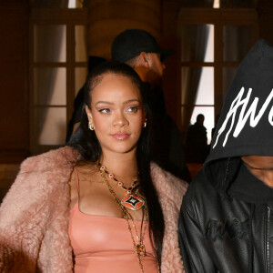 Rihanna (enceinte) et son compagnon Asap Rocky assistent au défilé Off-White femme automne/hiver 2022-2023 à Paris le 28 février 2022. © Veeren / Christophe Clovis / Bestimage 