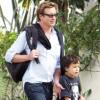 Simon Baker, à Santa Monica, accompagne son petit Harry à l'école. Janvier 2009
