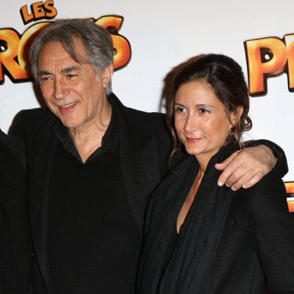 Richard Berry, sa compagne Pascale Louange et ses filles Josephine Berry et Coline Berry - Première du film "Les Profs" au Grand Rex à Paris.