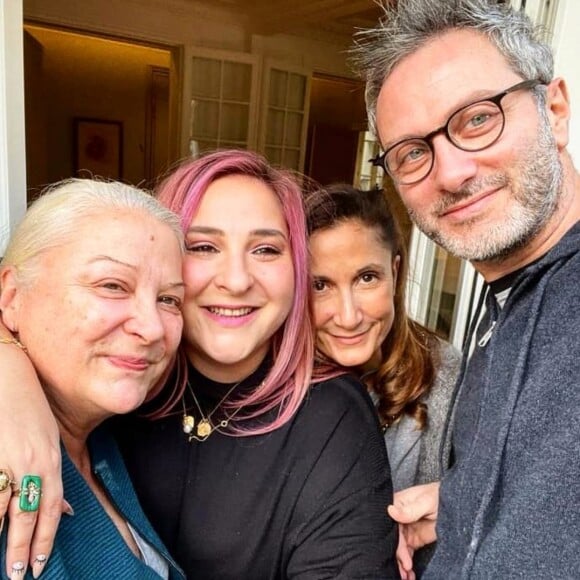 Marilou Berry et Josiane Balasko en famille. Instagram.