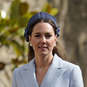 Catherine (Kate) Middleton, duchesse de Cambridge - La famille royale britannique quitte la chapelle Saint-Georges de Windsor après la messe de Pâques, le 17 avril 2022.  British Royal family attend the Easter Mattins Service at St George's Chapel at Windsor Castle in Berkshire. Picture date: Sunday April 17, 2022. 