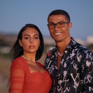 Cristiano Ronaldo a partagé cette photo de lui avec sa chérie Georgina, sur Instagram.