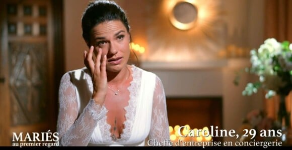 Caroline en larmes dans "Mariés au premier regard" sur M6