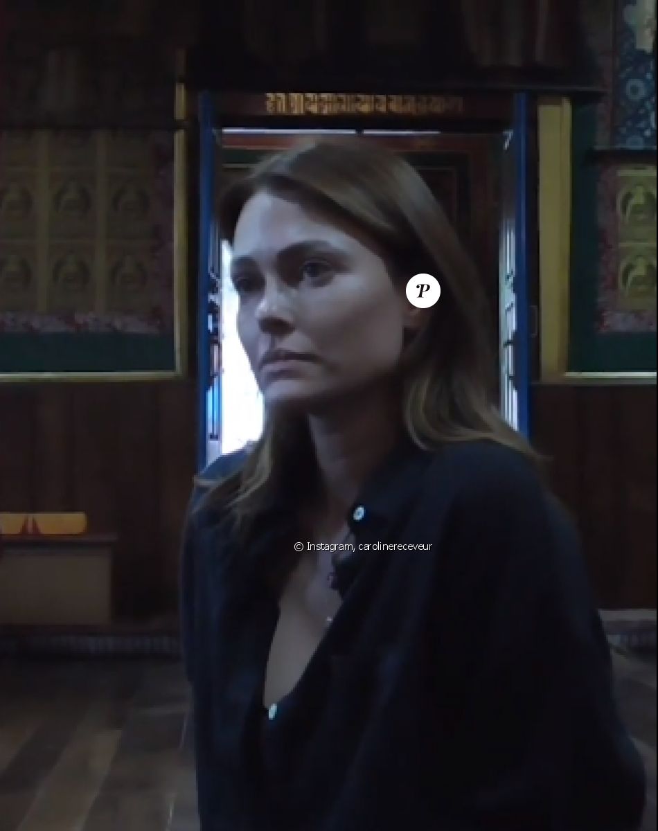 Caroline Receveur au Népal, au Katmandou, pour se libérer de ses angoisses - Instagram