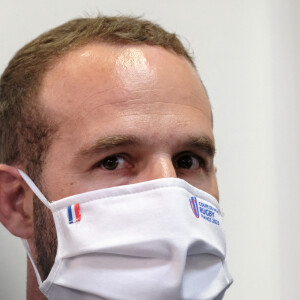 Frederic Michalak portant un masque "Coupe du monde de Rugby 2023" au salon Jeunes d'Avenirs, Paris Event Center, le mardi 15 septembre 2020. © Céline Brégand / Pool / Bestimage