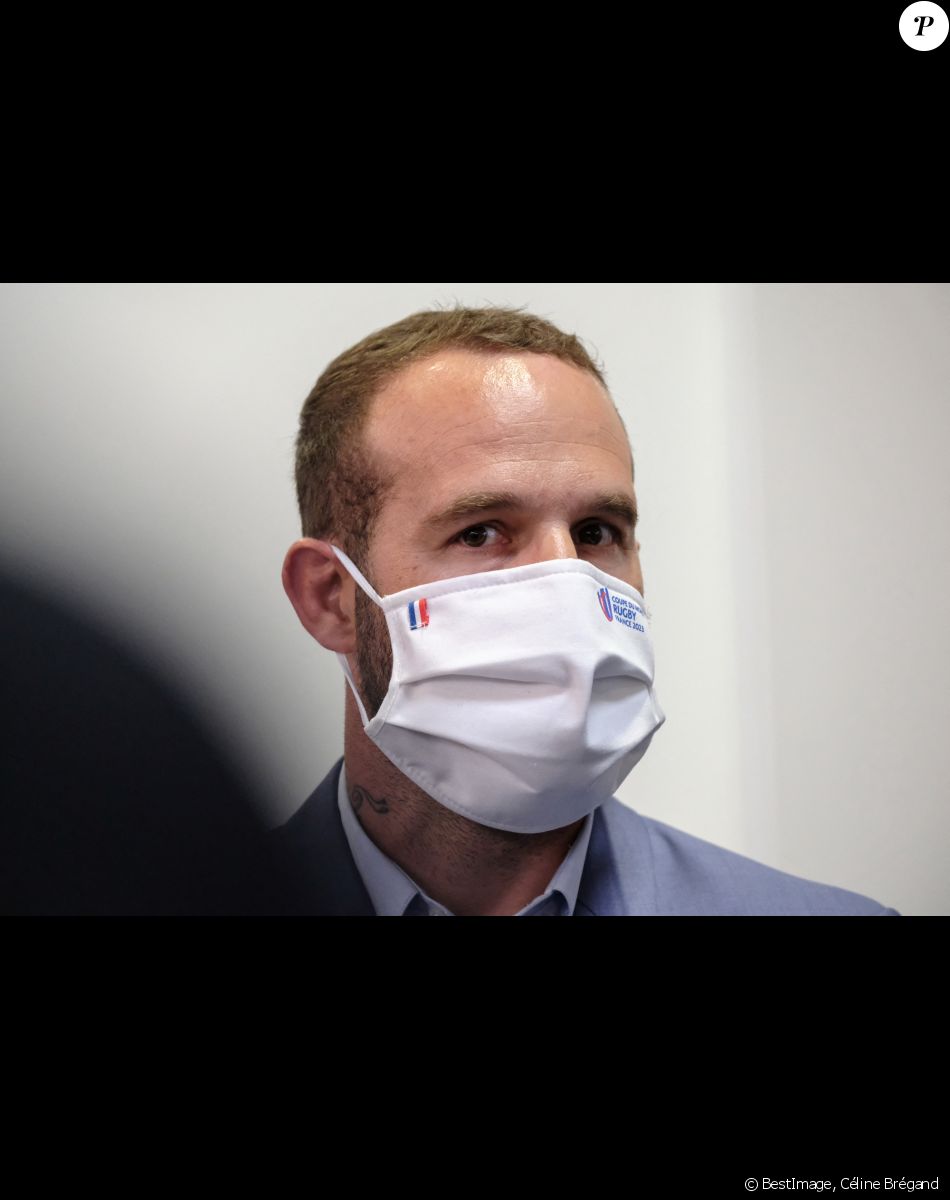 Frederic Michalak portant un masque "Coupe du monde de Rugby 2023" au salon Jeunes d'Avenirs, Paris Event Center, le mardi 15 septembre 2020. © Céline Brégand / Pool / Bestimage