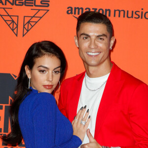 Cristiano Ronaldo et sa compagne Georgina Rodriguez à la soirée MTV European Music Awards (MTV EMA's) au FIBES Conference and Exhibition Centre à Séville en Espagne.