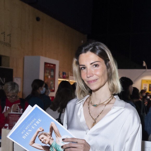 Alexandra Rosenfeld au Festival du Livre de Paris au Grand Palais éphémère à Paris, France, le 23 avril 2022. © Jack Tribeca/Bestimage