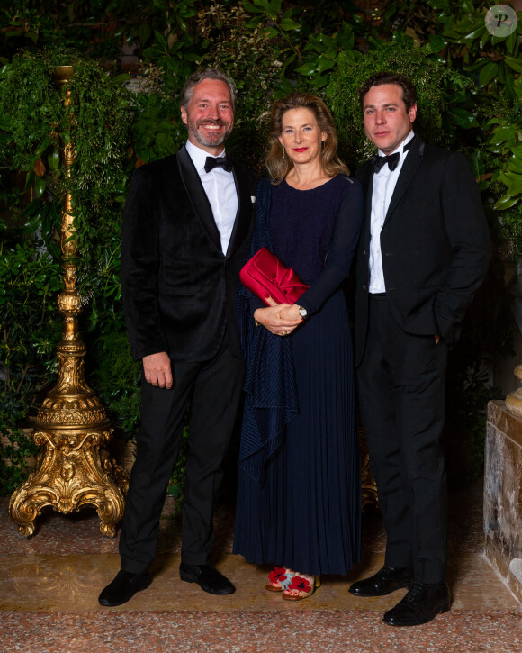 Simone Zancani;Marianna Zancani;Renato D'Agostin - Photocall de la soirée de gala "Dior et Venetian Heritage" à l'opéra La Fenice à Venise, dans le cadre de l'ouverture de la 59 ème Biennale d'art contemporain, le 23 avril 2022. 