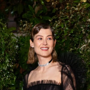 Rosamund Pike - Photocall de la soirée de gala "Dior et Venetian Heritage" à l'opéra La Fenice à Venise, dans le cadre de l'ouverture de la 59 ème Biennale d'art contemporain, le 23 avril 2022. 