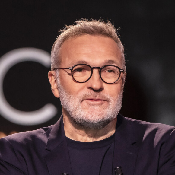 Exclusif - Laurent Ruquier sur le plateau de l'émission "On Est En Direct" (OEED), présentée par L.Salamé et L.Ruquier, diffusée en direct sur France 2, à Paris, France, le 22 janvier 2022. © Jack Tribeca/Bestimage 