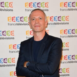 Samuel Étienne lors du photocall de la présentation de la nouvelle dynamique 2017-2018 de France Télévisions. Paris, le 5 juillet 2017. © Guirec Coadic/Bestimage 