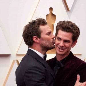 Andrew Garfield et Jamie Dornan - 94e édition de la cérémonie des Oscars au théâtre Dolby, à Los Angeles, Californie, Etats-Unis, le 27 mars 2022.