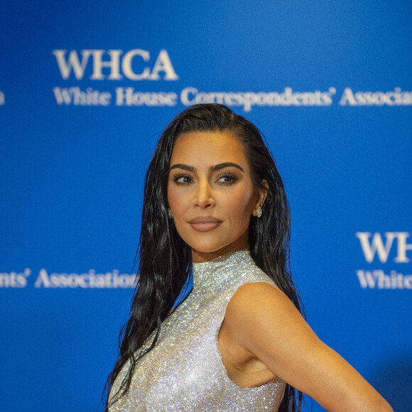 Première sortie officielle pour Kim Kardashian et son compagnon Pete Davidson au dîner annuel des "Associations de Correspondants de la Maison Blanche" à l'hôtel Hilton à Washington, le 30 avril 2022.