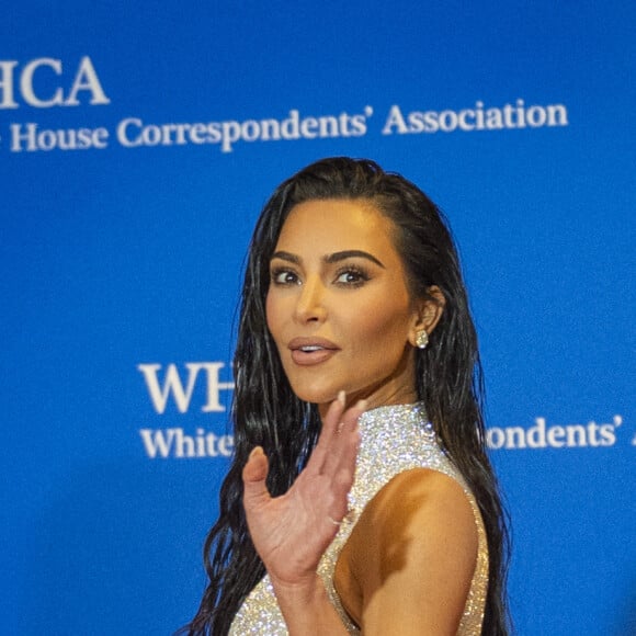 Première sortie officielle pour Kim Kardashian et son compagnon Pete Davidson au dîner annuel des "Associations de Correspondants de la Maison Blanche" à l'hôtel Hilton à Washington, le 30 avril 2022.
