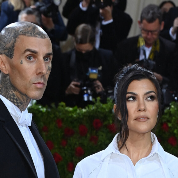 Travis Barker et Kourtney Kardashian arrivent au Met Gala 2022. Photo : Doug Peters/Doug Peters. Unique Reference No. 66682293 ...