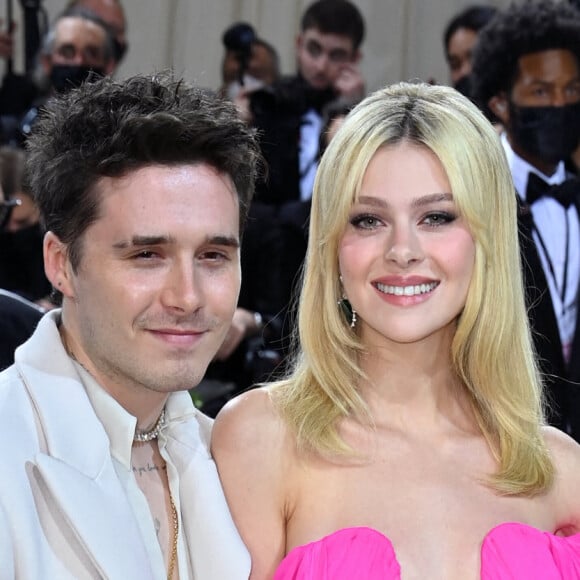 Brooklyn Beckham et Nicola Peltz arrivent au Met Gala 2022.  Credit: Doug Peters/EMPICS