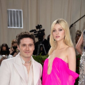 Brooklyn Beckham et Nicola Peltz au Met Gala. Photo by DNphotography/ABACAPRESS.COM