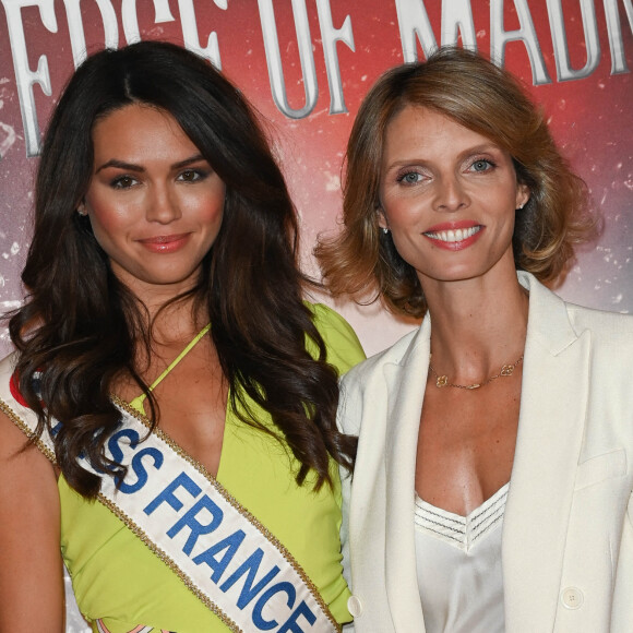 Diane Leyre (Miss France 2022) et Sylvie Tellier - Avant-première du film "Doctor Strange in the Multiverse of Madness" au Grand Rex à Paris © Coadic Guirec/Bestimage