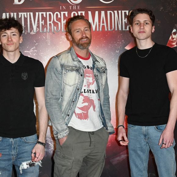 Frank Delay avec ses fils Kezian et Jay-Lee - Avant-première du film "Doctor Strange in the Multiverse of Madness" au Grand Rex à Paris le 3 mai 2022. © Coadic Guirec/Bestimage