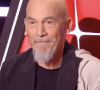 Florent Pagny apparaît le crâne rasé dans "The Voice", lors des super cross-battles - TF1