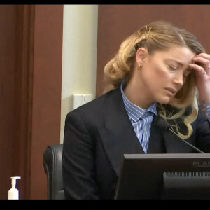 Johnny Depp lors de son procès contre Amber Heard à Fairfax en Virginie le 4 mai 2022.