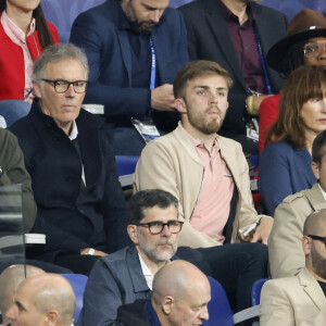 Laurent Blanc et ses fils - People lors de la finale de la Coupe de France de football entre le FC Nantes et l'OGC Nice (1-0) au stade de France, Saint-Denis le 7 mai 2022 © Cyril Moreau