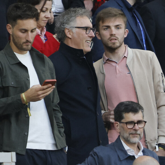Laurent Blanc et ses fils - People lors de la finale de la Coupe de France de football entre le FC Nantes et l'OGC Nice (1-0) au stade de France, Saint-Denis le 7 mai 2022 © Cyril Moreau