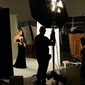 Céline Dion dans les coulisses du shooting pour l'affiche de sa résidence au Resorts World de Las Vegas.
