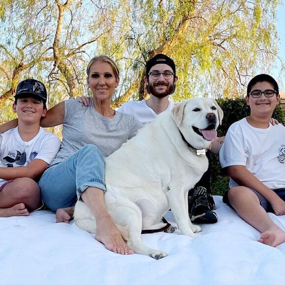Céline Dion pose avec ses enfants lors de la Fête des Mères sur Instagram.
