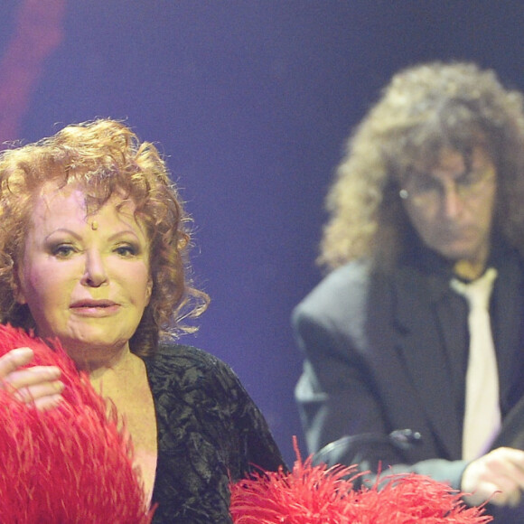 Exclusif - Concert de Régine au théâtre des Folies Bergère à Paris le 14 février 2016. © Coadic Guirec/Bestimage