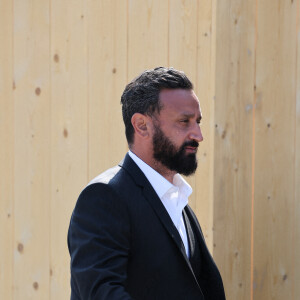 Cyril Hanouna - Obsèques de la chanteuse Régine au Crematorium du cimetière du Père-Lachaise à Paris. Le 9 mai 2022 © Jacovides-Moreau / Bestimage 