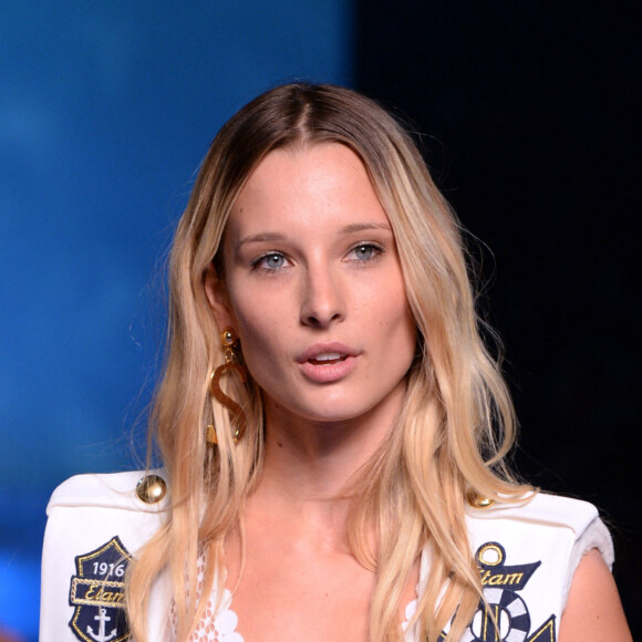 Ilona Smet - Défilé - "Etam Live Show 2018" aux Beaux-Arts à Paris, le 25 septembre 2018. © Rachid Bellak/Bestimage