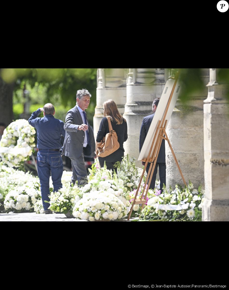 Nicolas de Tavernost, président du Directoire du Groupe M6 - Obsèques d'Antoine Alléno (fils du chef cuisinier français, trois étoiles au Guide Michelin Yannick Alléno) en la collégiale Notre-Dame de Poissy, France, le 13 mai 2022. © Jean-Baptiste Autissier/Panoramic/Bestimage