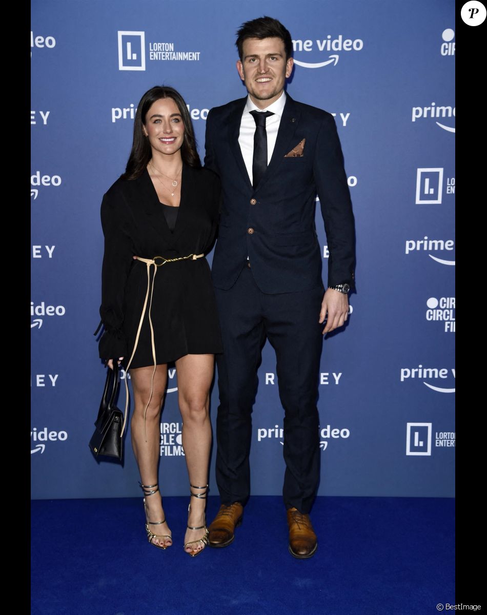 Harry Maguire, Fern Hawkins - Première du nouveau documentaire Amazon Prime "Rooney" à Manchester.