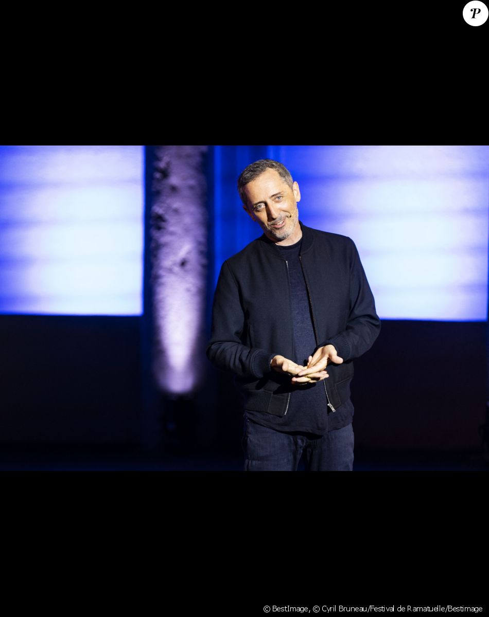 Exclusif - Gad Elmaleh - People assistent au spectacle de Gad Elmaleh le premier jour de l'ouverture du Festival de Ramatuelle le 31 juillet 2021. La soirée s'est ensuite terminée par un dîner dans un restaurant de la plage Tahiti. © Cyril Bruneau/Festival de Ramatuelle/Bestimage