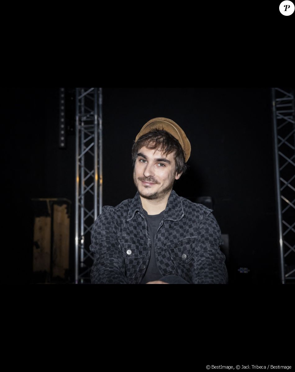 Exclusif - Gauvain Sers lors de l'enregistrement de l'émission "Olympiascope" à Paris, présentée par B.Montiel et diffusée le 17 mai sur Olympia TV, une chaîne du groupe Canal+ et en replay sur myCANAL. Le 20 avril 2022 © Jack Tribeca / Bestimage
