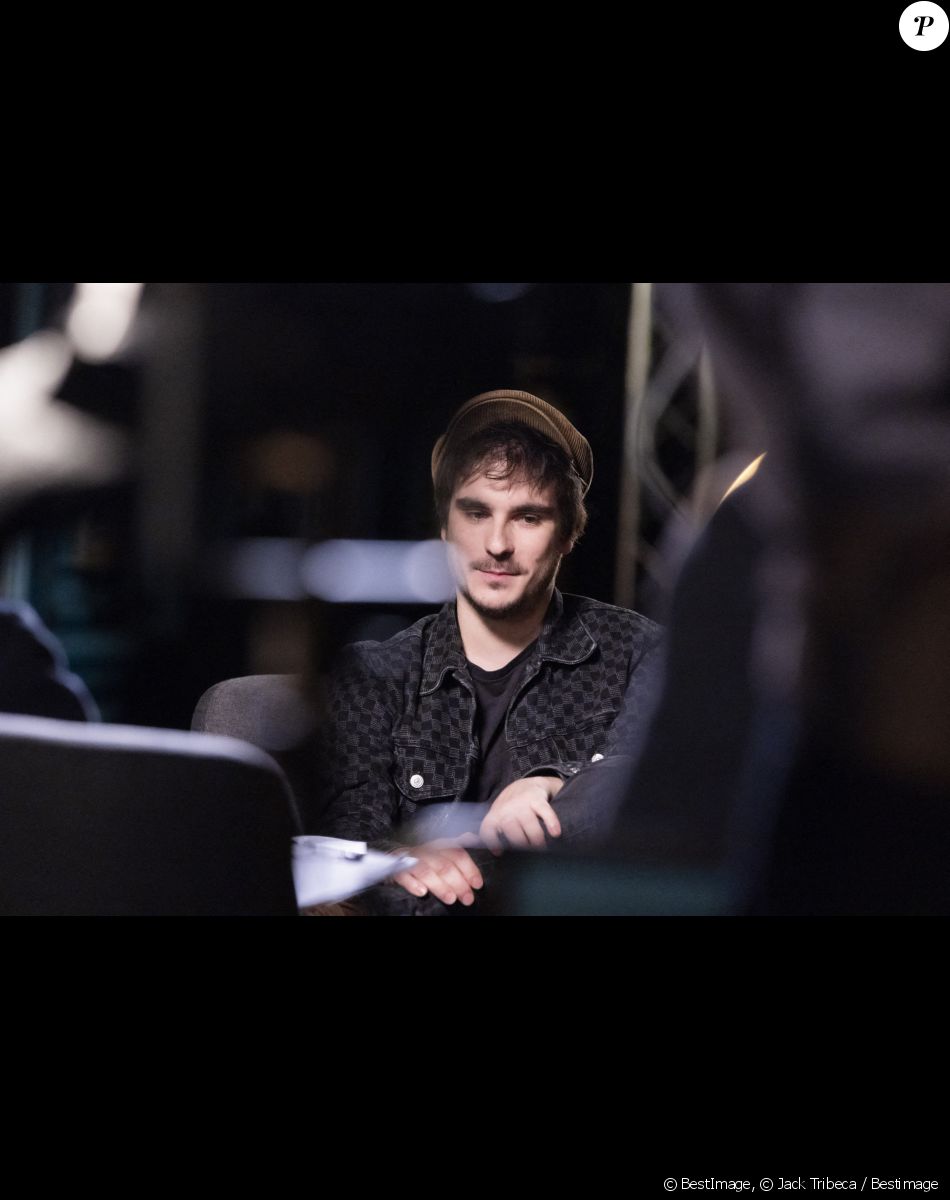 Exclusif - Gauvain Sers lors de l'enregistrement de l'émission "Olympiascope" à Paris, présentée par B.Montiel et diffusée le 17 mai sur Olympia TV, une chaîne du groupe Canal+ et en replay sur myCANAL. Le 20 avril 2022 © Jack Tribeca / Bestimage