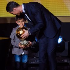 Cristiano Ronaldo et son fils Cristiano Ronaldo Junior - Gala FIFA Ballon d'Or 2014 à Zurich, le 12 janvier 2015.