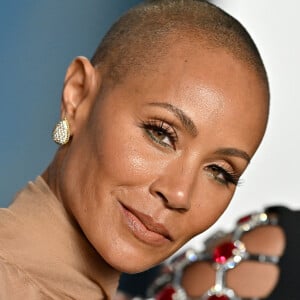 Jada Pinkett Smith au photocall de la soirée "Vanity Fair" lors de la 94ème édition de la cérémonie des Oscars au Wallis Annenberg Center for the Performing Arts dans le quartier de Beverly Hills, à Los Angeles, Californie, Etats-Unis, le 27 mars 2022. 