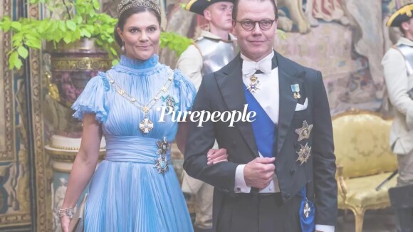 Victoria de Suède parée d'une chic tiare chargée d'Histoire auprès de Sofia et Carl Philip