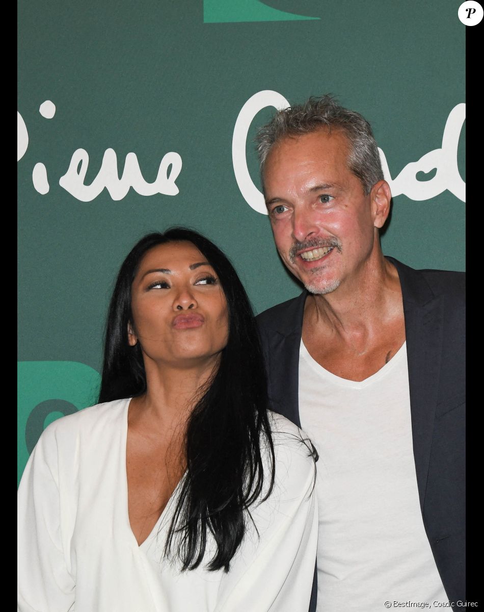 Anggun et son mari Christian Kretschmar - Photocall - Soirée exceptionnelle en l'honneur de Pierre Cardin à l'occasion des 70 ans de sa maison de couture et projection du film documentaire "House of Cardin" suivi d'un cocktail au théâtre du Châtelet à Paris, le 21 septembre 2020. © Coadic Guirec/Bestimage