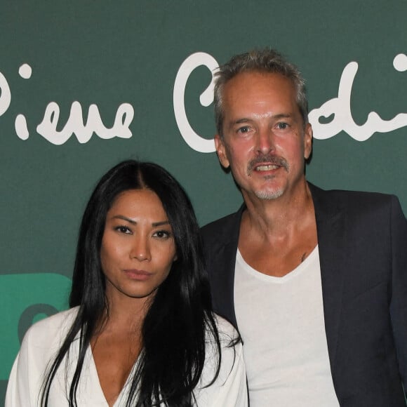 Anggun et son mari Christian Kretschmar - Photocall - Soirée exceptionnelle en l'honneur de Pierre Cardin à l'occasion des 70 ans de sa maison de couture et projection du film documentaire "House of Cardin" suivi d'un cocktail au théâtre du Châtelet à Paris, le 21 septembre 2020. © Coadic Guirec/Bestimage 