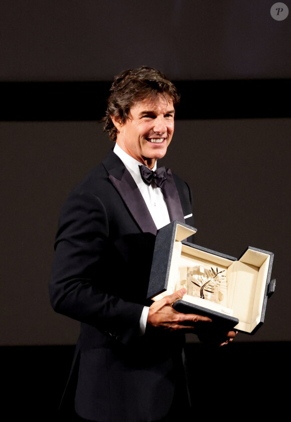 Remise de la palme d'honneur à Tom Cruise lors du 75ème Festival International du Film de Cannes. Le 18 mai 2022 © Dominique Jacovides / Bestimage 