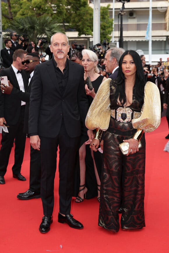 Anggun et son mari Christian Kretschmar - Montée des marches du film " Top Gun : Maverick " lors du 75ème Festival International du Film de Cannes. Le 18 mai 2022 © Cyril Moreau / Bestimage 