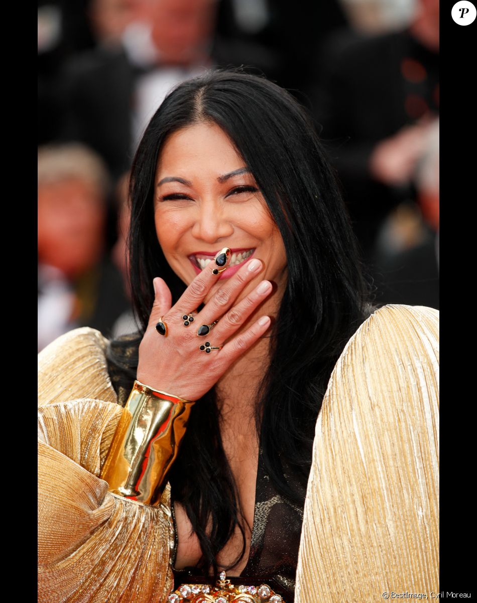 Anggun - Montée des marches du film " Top Gun : Maverick " lors du 75ème Festival International du Film de Cannes. Le 18 mai 2022 © Cyril Moreau / Bestimage