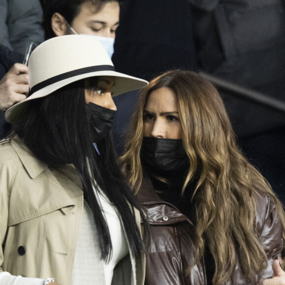 Demdem et Vitaa - People au match de Ligue 1 Uber Eats "PSG contre Monaco (2-0)" au Parc des Princes à Paris le 12 décembre 2021. © Cyril Moreau/Bestimage 