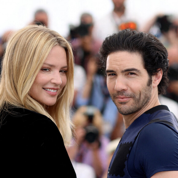 Virginie Efira, Tahar Rahim au photocall de "Don Juan" lors du 75ème Festival International du Film de Cannes, le 22 mai 2022. © Dominique Jacovides/Bestimage 